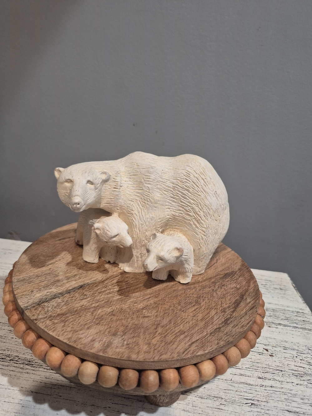 Polar Bear Family Heavy Resin Figurine - Picture 4 of 10